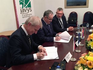 JAVYS, a. s., a SRAO podpsali memorandum o porozumen