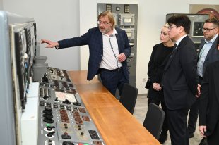 Japonsk delegcia sa oboznmila s naimi sksenosami vo vyraovan JE A1