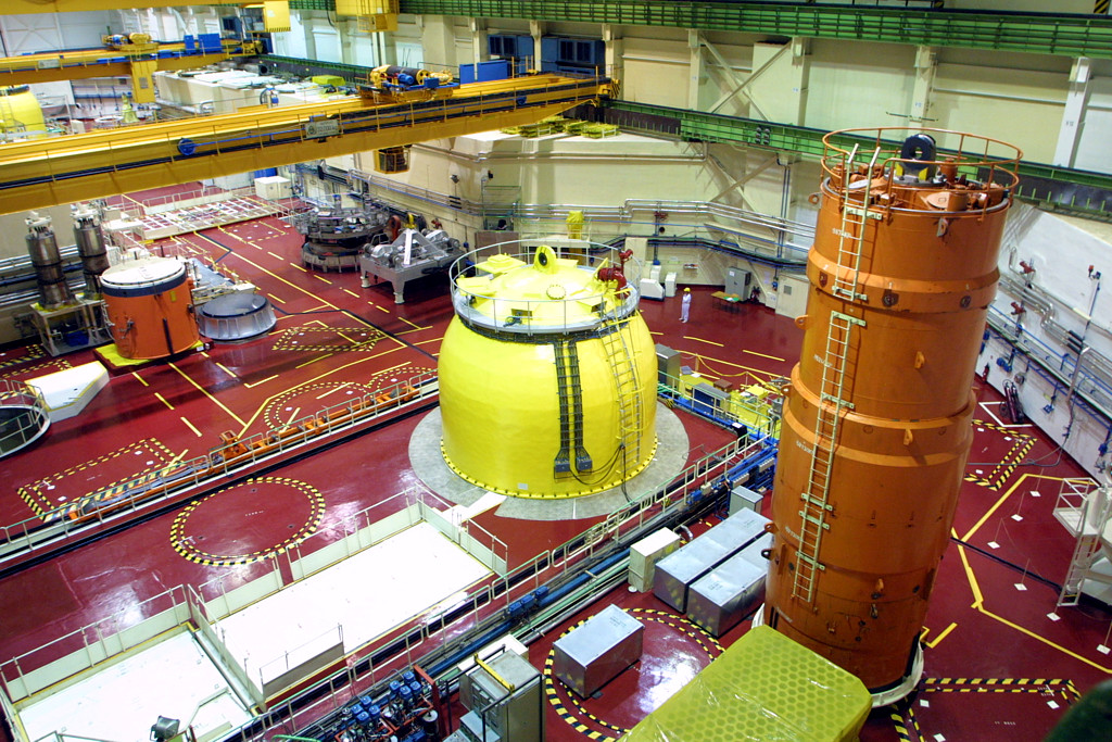 Аэс ввэр 1200. Реактор ВВЭР 440. Водо-водяной реактор ВВЭР-440. ВВЭР 440 НВАЭС. Реактор ВВЭР 1200.